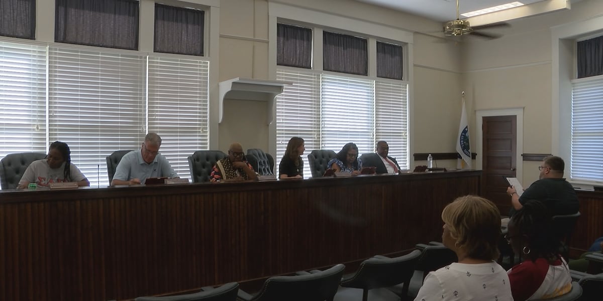 Laurel moves to ban burials on private property
