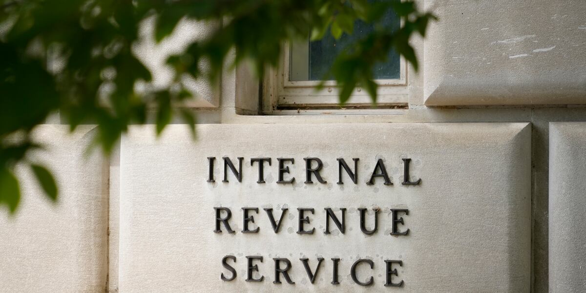 IRS to phase out paper tax refund checks starting with individual taxpayers