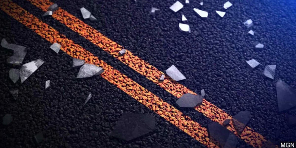 Woman critically injured after wreck on Hwy 98 in Lamar County