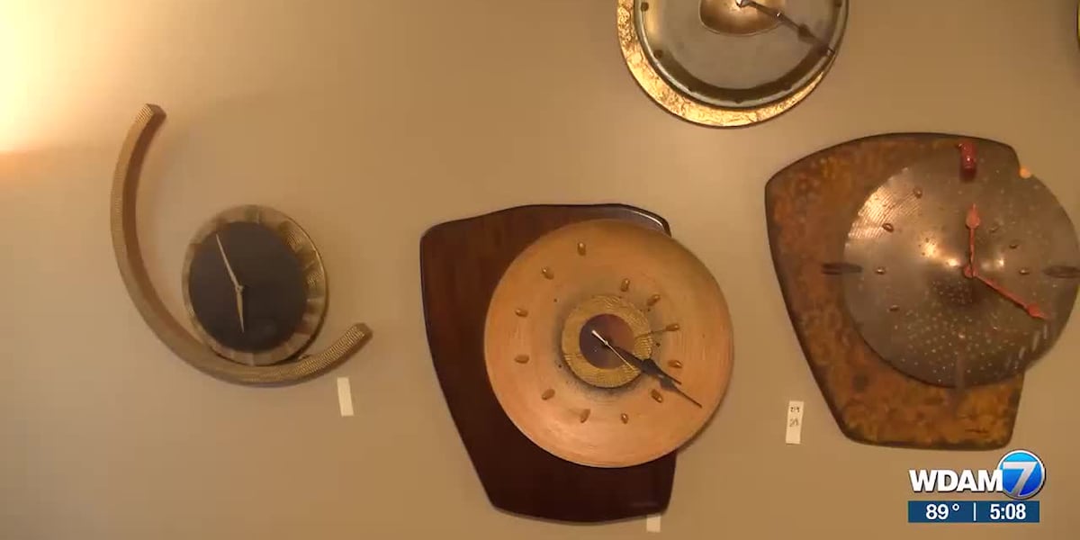 Artist known for creating clocks to host showcase in Pine Belt