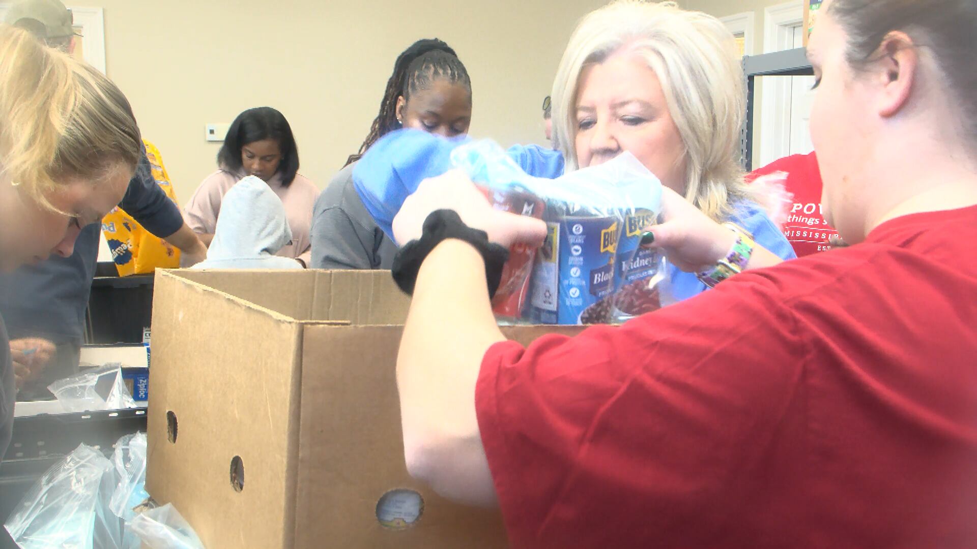 Mississippi Power helps fight food insecurity during  Day of Service  