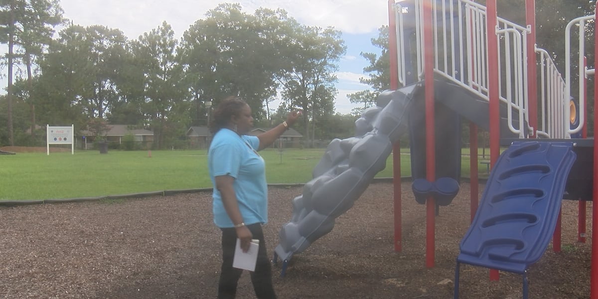 Woman works to pray over all students heading back to school in the Pine Belt