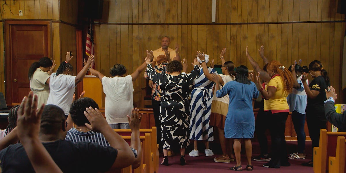 Unlimited Dreams gathers students, parents and staff for annual prayer breakfast